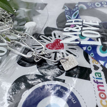Cargar imagen en el visor de la galería, Plaquita M&amp;H love - Plata925