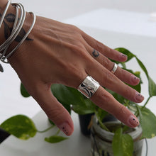 Cargar imagen en el visor de la galería, Anillo Killa - tamaño regulable - Plata925