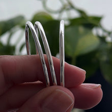 Cargar imagen en el visor de la galería, Pulsera esclava lisa - tamaño regulable - Plata925