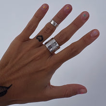 Cargar imagen en el visor de la galería, Anillo equilibrio - tamaño regulable- Plata925