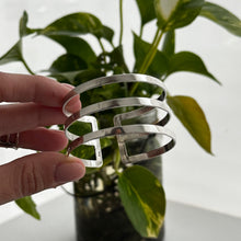 Cargar imagen en el visor de la galería, Pulsera Brazalete triple - tamaño regulable - Plata925
