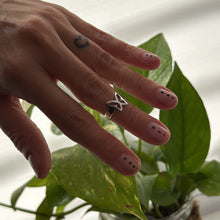 Cargar imagen en el visor de la galería, Anillo Midi Mariposa - tamaño regulable - Plata925