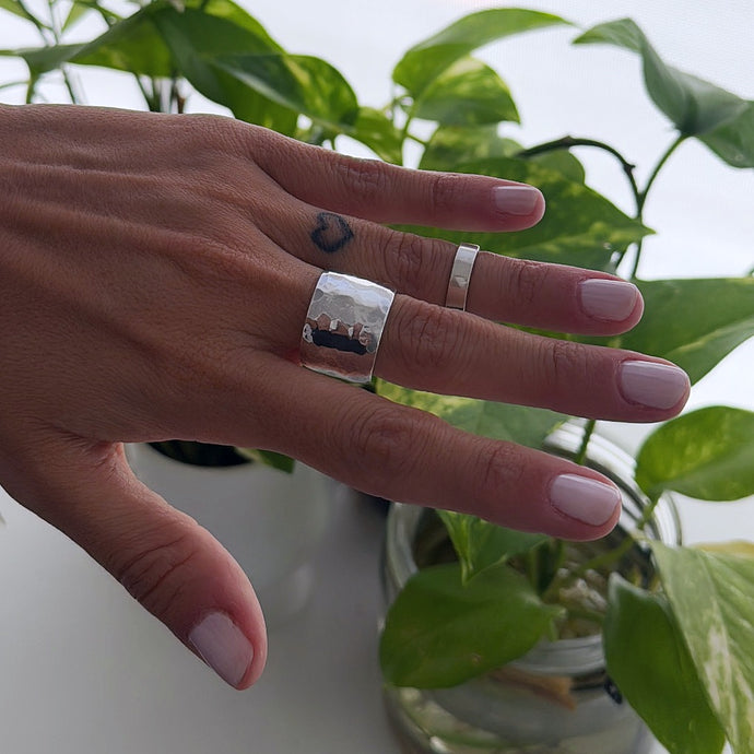 Anillo Bombé Texturado - tamaño regulable - Plata925