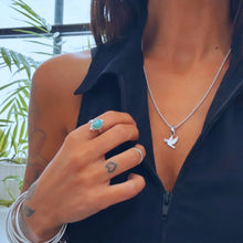 Cargar imagen en el visor de la galería, Dije Paloma de La Paz - 15 mm - Plata925