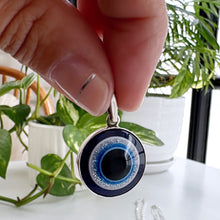 Cargar imagen en el visor de la galería, Dije Ojo Protector 🧿 2 cm de diámetro - en stock - Plata925