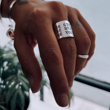 Cargar imagen en el visor de la galería, Anillo BE STRONG BE BRAVE BE YOU - tamaño regulable- Plata 925