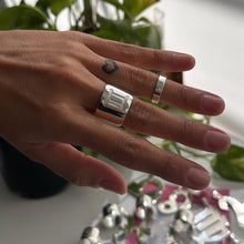 Cargar imagen en el visor de la galería, Anillo Zodíaco - tamaño regulable - Plata925