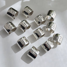 Cargar imagen en el visor de la galería, Anillo Zodíaco - tamaño regulable - Plata925