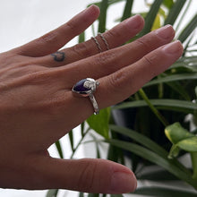 Cargar imagen en el visor de la galería, Anillo Uvita Amatista - tamaño regulable - Plata925